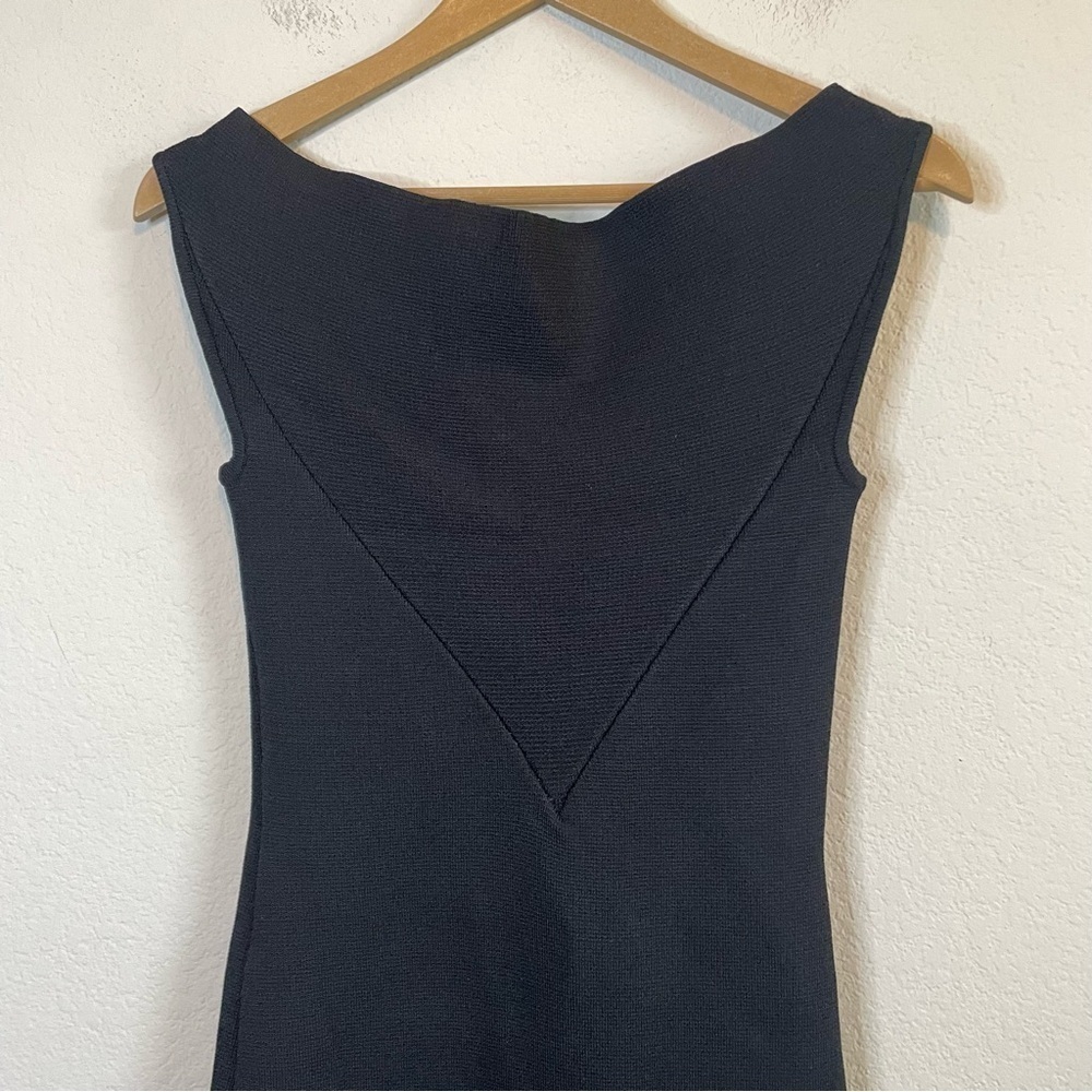 Scanlan Theodore Black Wide Neck Scuba Crepe Knit Mini Dress Kick Pleat Size SM - Picture 2 of 12